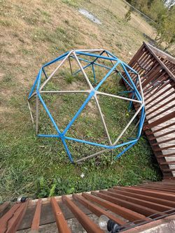 Lifetime climbing Dome
