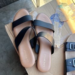 Women’s Flats 