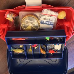 Small fishing tackle box with gear