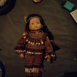 Vintage Native American Porcelain 20 In  Doll
