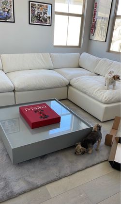 Coffee table from modani