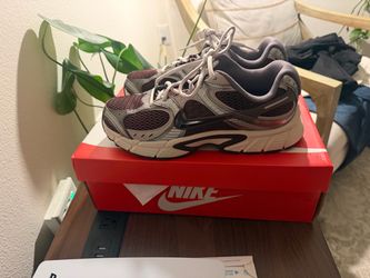 Nike Running Sneakers Gray Burgundy