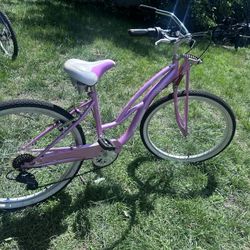 BEACH CRUISER BIKE SCHWINN ROXIE 7 speed bicycle 26” wheels springer