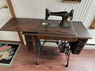Antique Treadle Singer Sewing Machine 