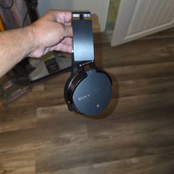 Sony XB950B1 Extra Bass Wireless Headphones with App Control, Black
