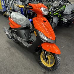 Brand New Razor 150cc Gas Scooter 