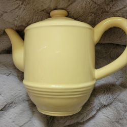 Cracker Barrel Teapot 