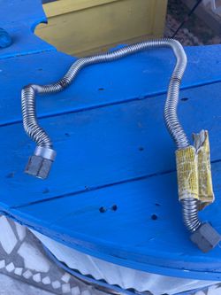 Gas appliance connector/ 32 Inches long