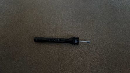 Telescoping magnetic pickup tool