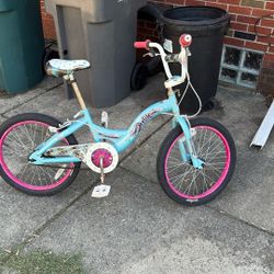 Girls Deelite Schwinn Bike