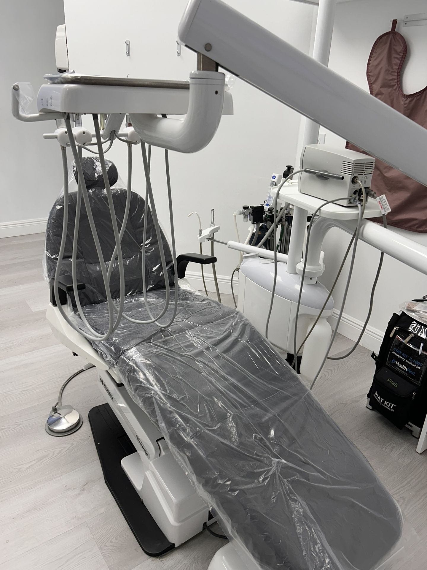 Dentist Chair 