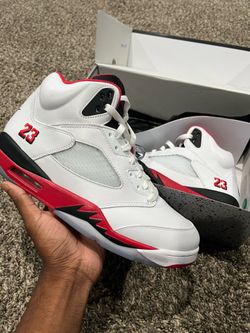 Jordan 5 fire red black tongue