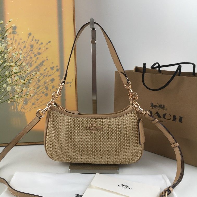 Brand new, unused COACH woven shoulder bag messenger bag CR350