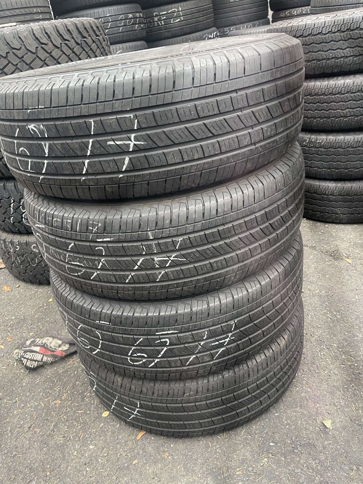 265/65/17 Michelin set of matching used tires in great condition 250$ for 4 tires plus tax. Mount available but not included Wheel alignment availab