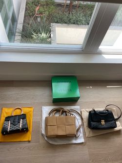 Authentic Lot 3 Bags Goyard , Bottega Veneta , Louis Vuitton