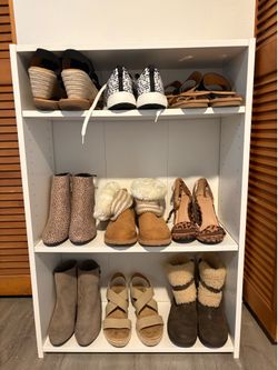 Bookshelf or shoe rack
