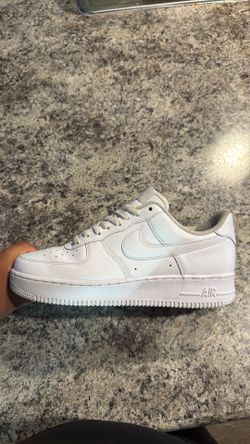 All white Air Force 1