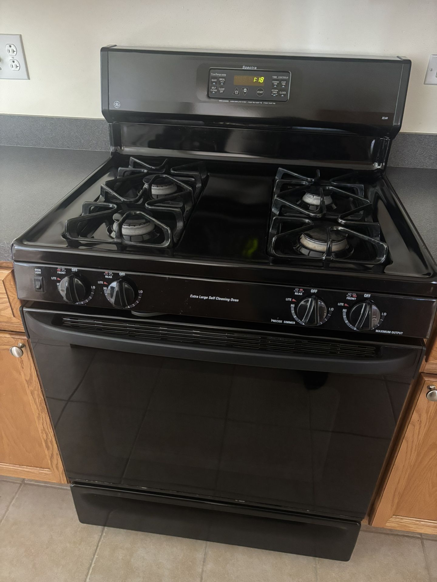 Stove/Oven Range And Microwave