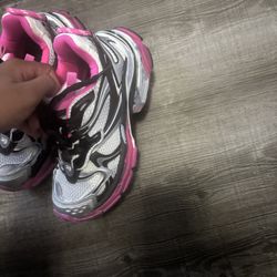 Balenciagas Size 6 Women Pink Sliver Black 