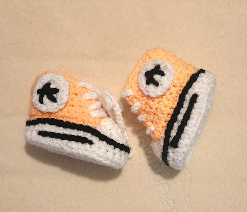 HANDMADE Peach Crochet Converse BOOTIES By Moore Essence