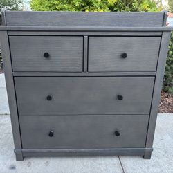 Gray Solid Wood Simmons Dresser Chest of Drawers Furniture Great Condition 