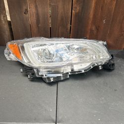 2015-17 Subaru Legacy Passenger Side Headlight 