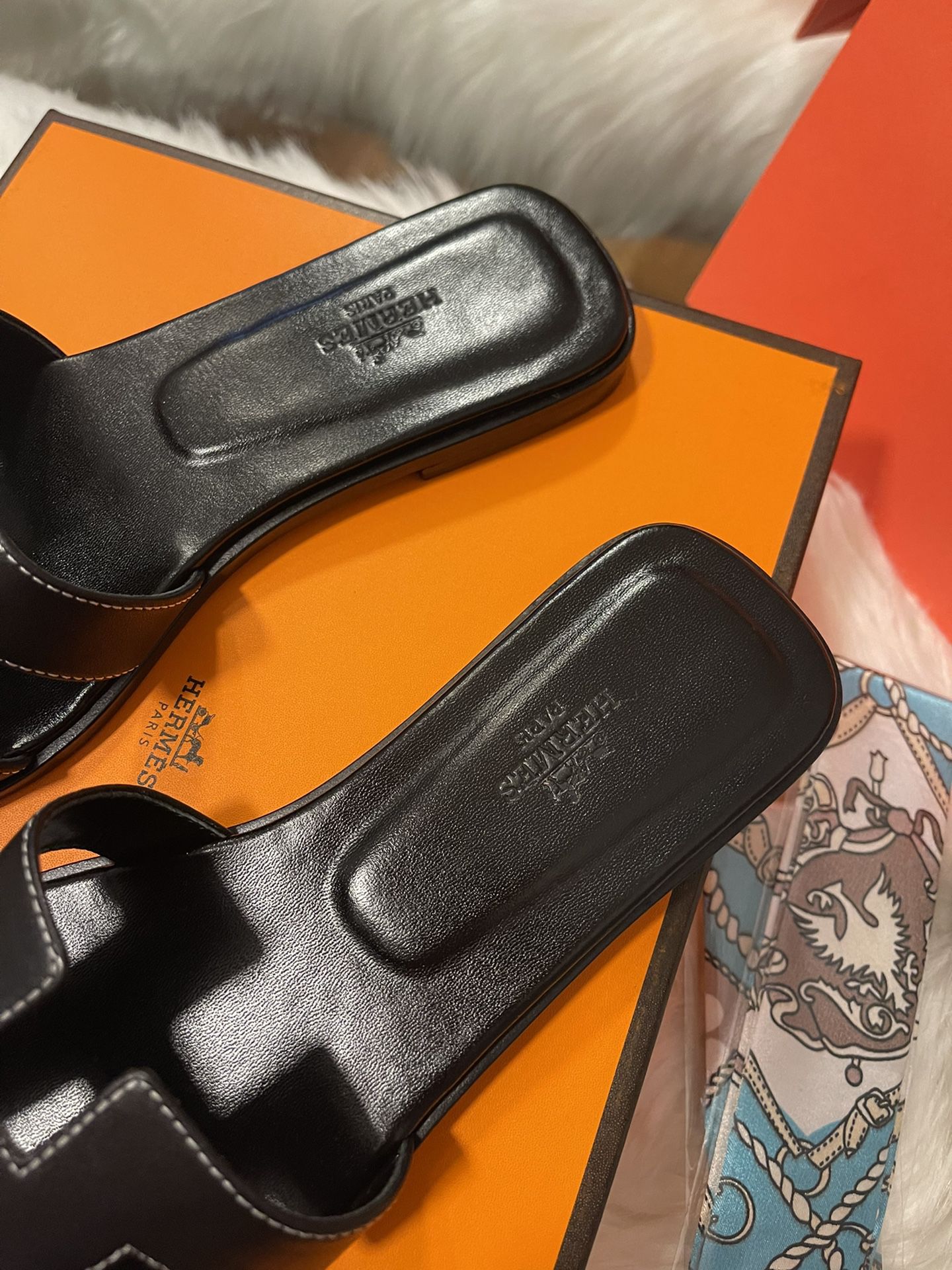 100% Authentic Hermes Oran Sandals Solaire Pink Epsom Leather Size EU 37 US  6.5 for Sale in Los Angeles, CA - OfferUp