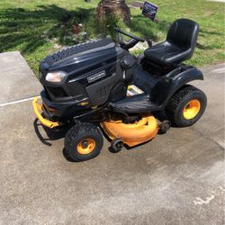 Lawn Tractor. 42” Cut