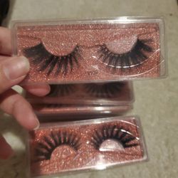 False lashes 