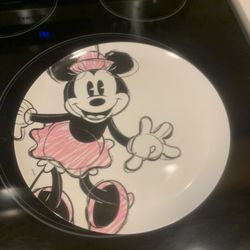MICKEY Mouse / Minnie Zak Plates . Excellent. $9