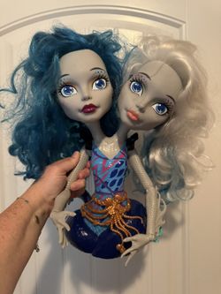 Monster High Peri and Pearl Styling Heads
