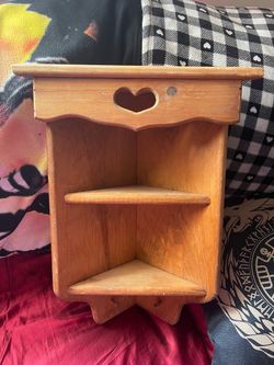 Wooden Heart Corner Shelf
