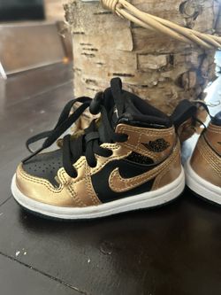 Baby Jordan Metallic Gold  And Black Baby Shoes 