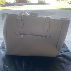 Vanessa Williams White Bag
