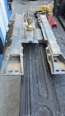 Gooseneck Hitch
