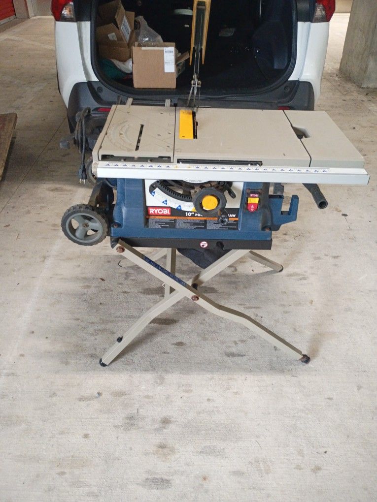 Ryobi BTS211 15A 10" Portable Table Saw 