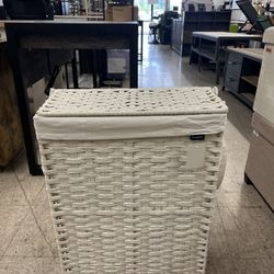 SONGMICS 14.5 Gallon (55L) Rattan Clothes Laundry Basket w/ Lid and Handles - White