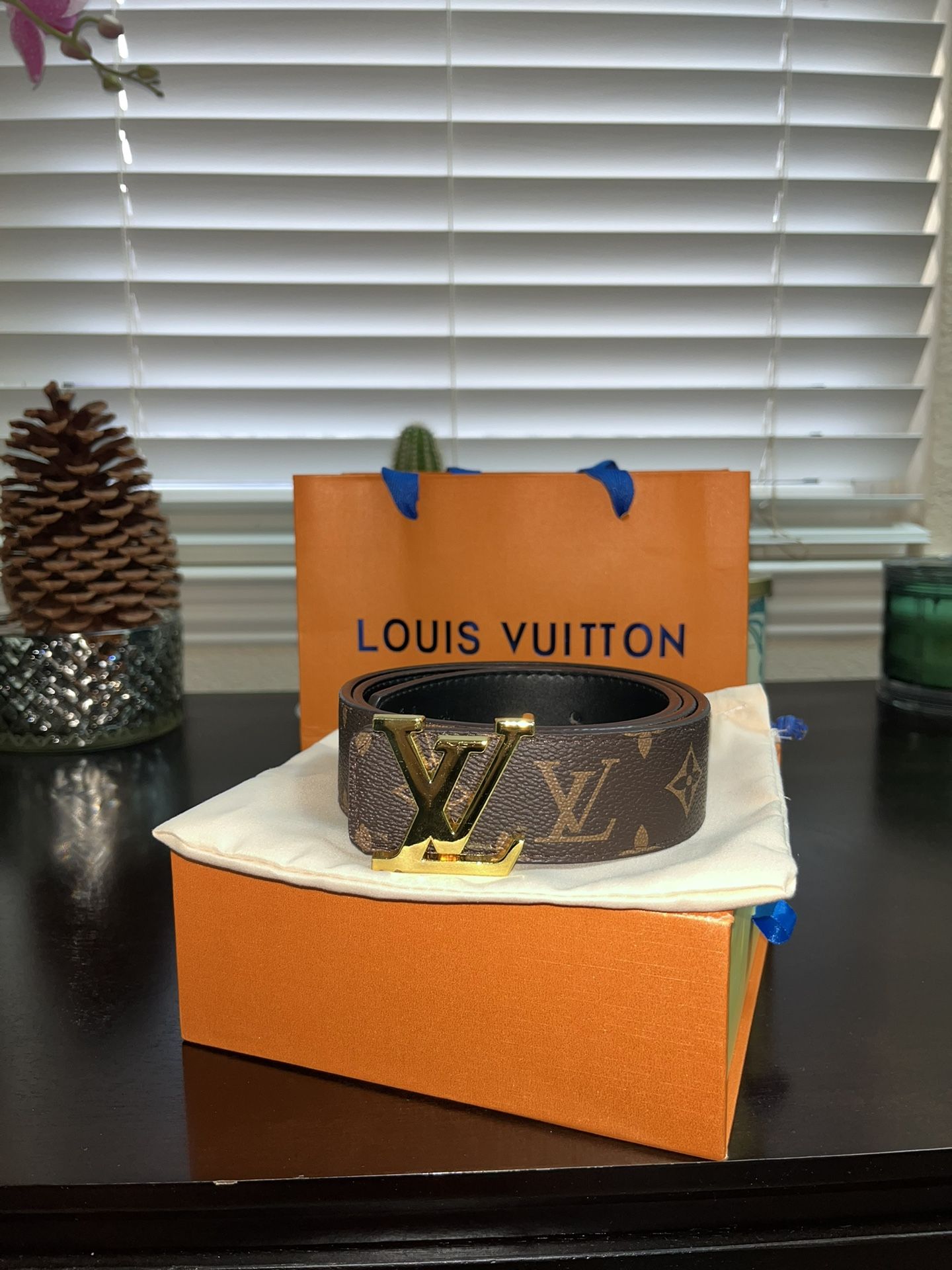 Louis Vuitton Initiales 40MM Reversible Belt (BROWN)