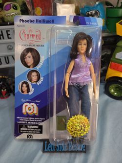 Mego Charmed : Phoebe Halliwell 8" Doll Figure ( Brand New Factory Sealed )