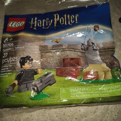 Lego - Harry Potter - Quidditch Lesson - 27 PCs - Ages 6+