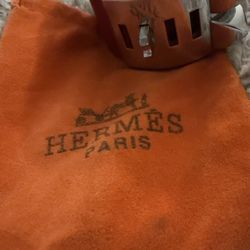 Hermès Collier de Chien (CDC) Leather Cuff Bracelet – Red/Silver