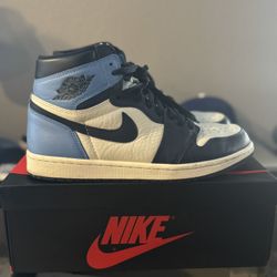 Jordan 1 Retro High Obsidian Size 9.5 