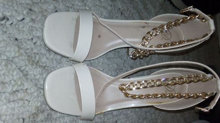 D high heel shoes