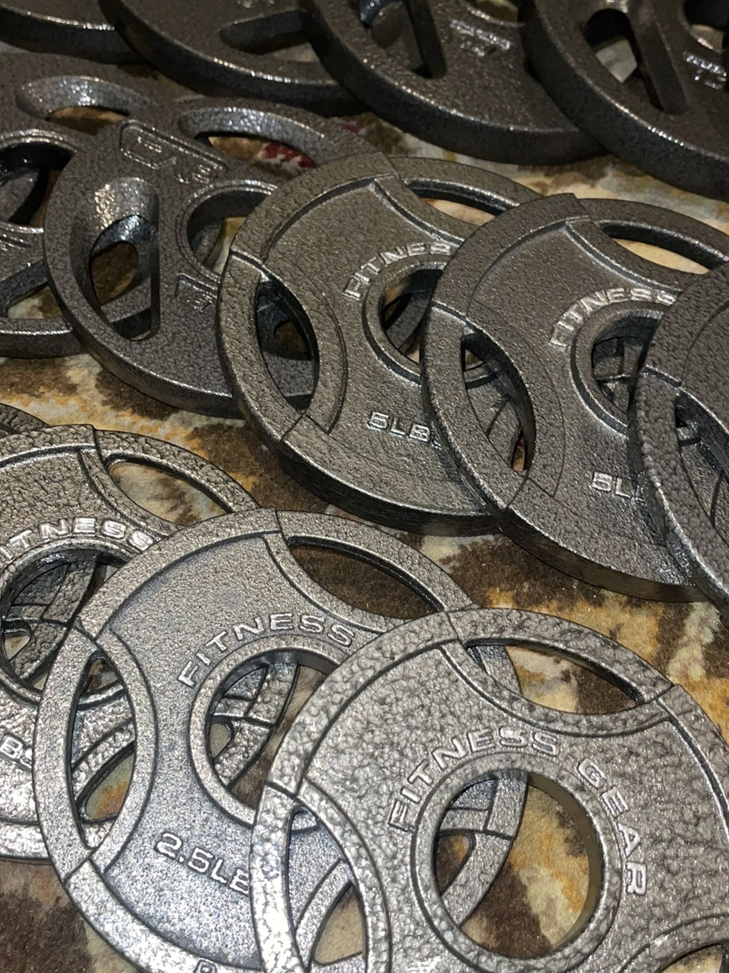 Olympic Weight Plates (2.5lb, 5lb, 10lb)