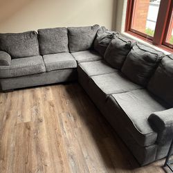 Sectional Sofa. 2 Parts 