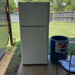 Kenmore Refrigerator 
