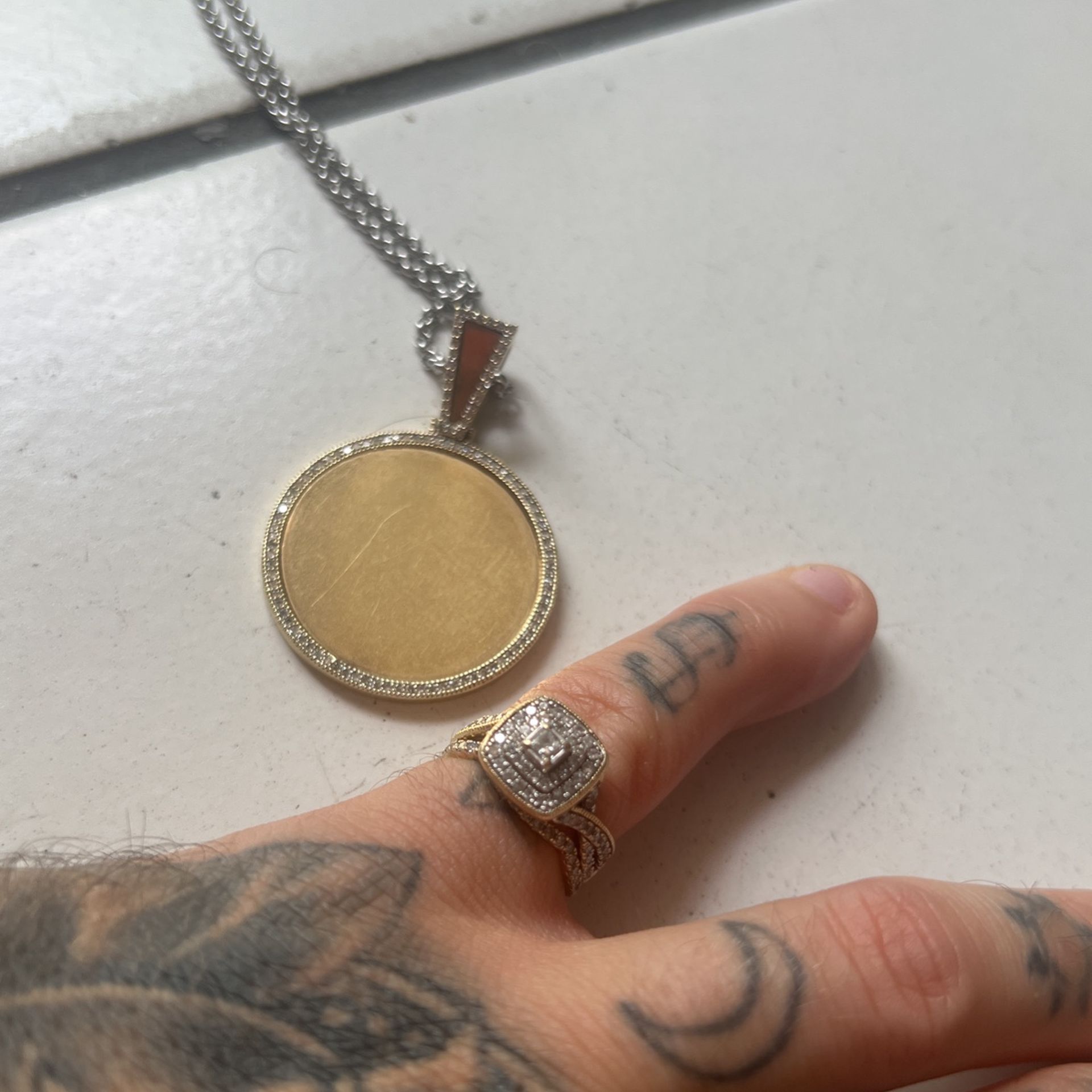 Anillo Y Dije De Oro Con Diamantes Bbs