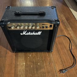Marshall MG15CDR Amp