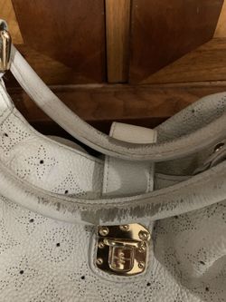 Louis Vuitton Mahina XS Bag - White Shoulder Bags, Handbags