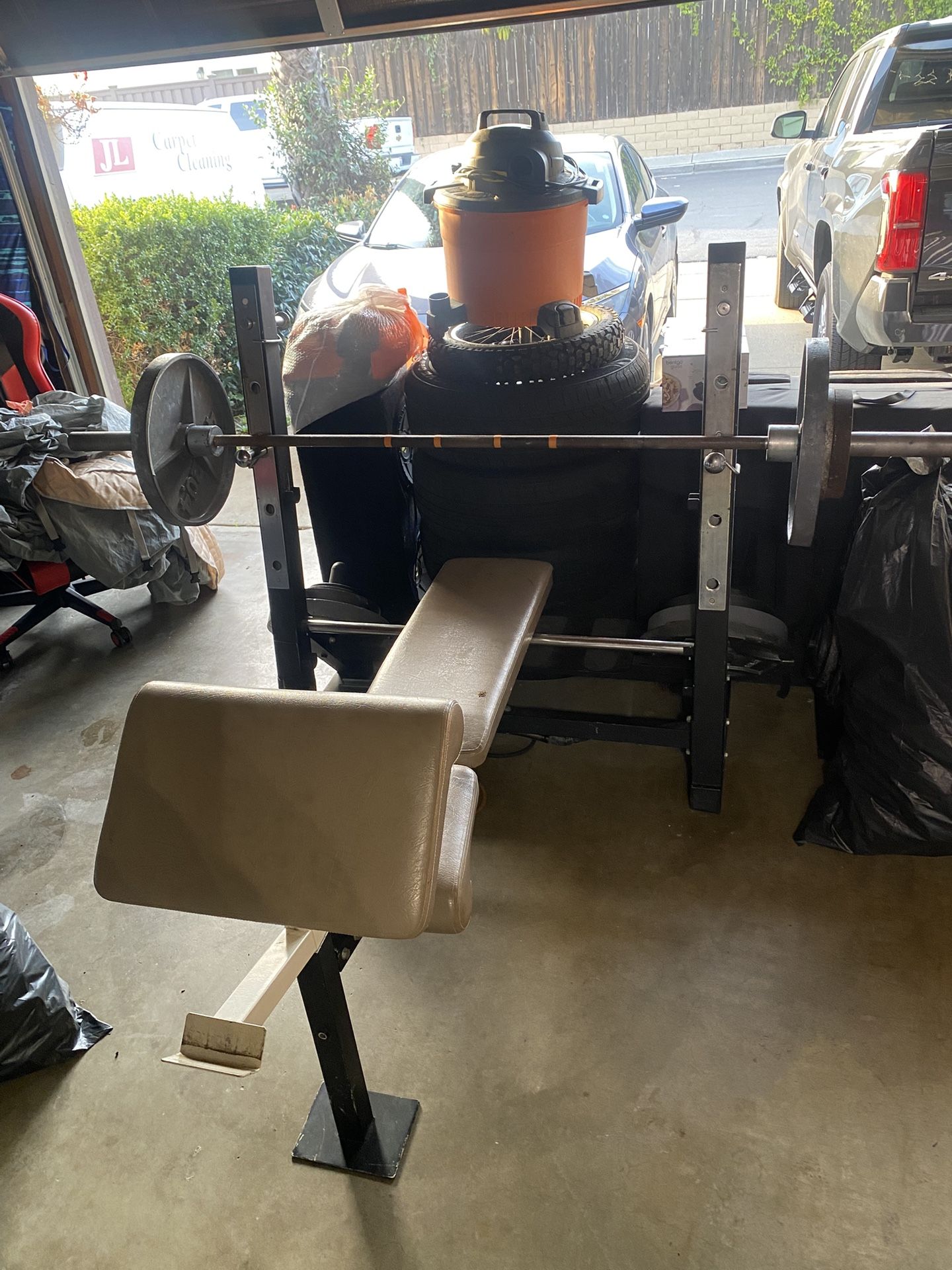 Bench W/weights And Bar